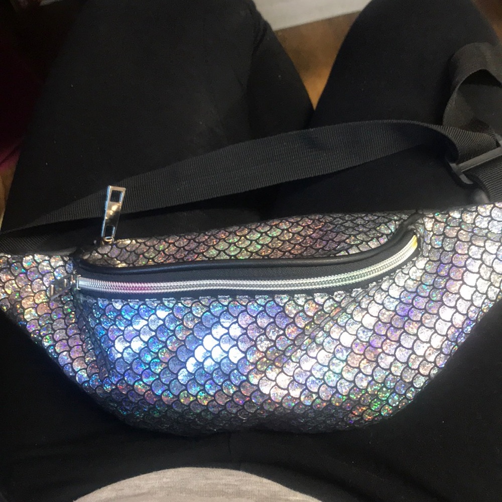 Fanny pack